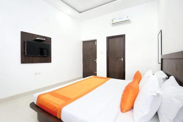 Hotel Skylark Amritsar Buitenkant foto