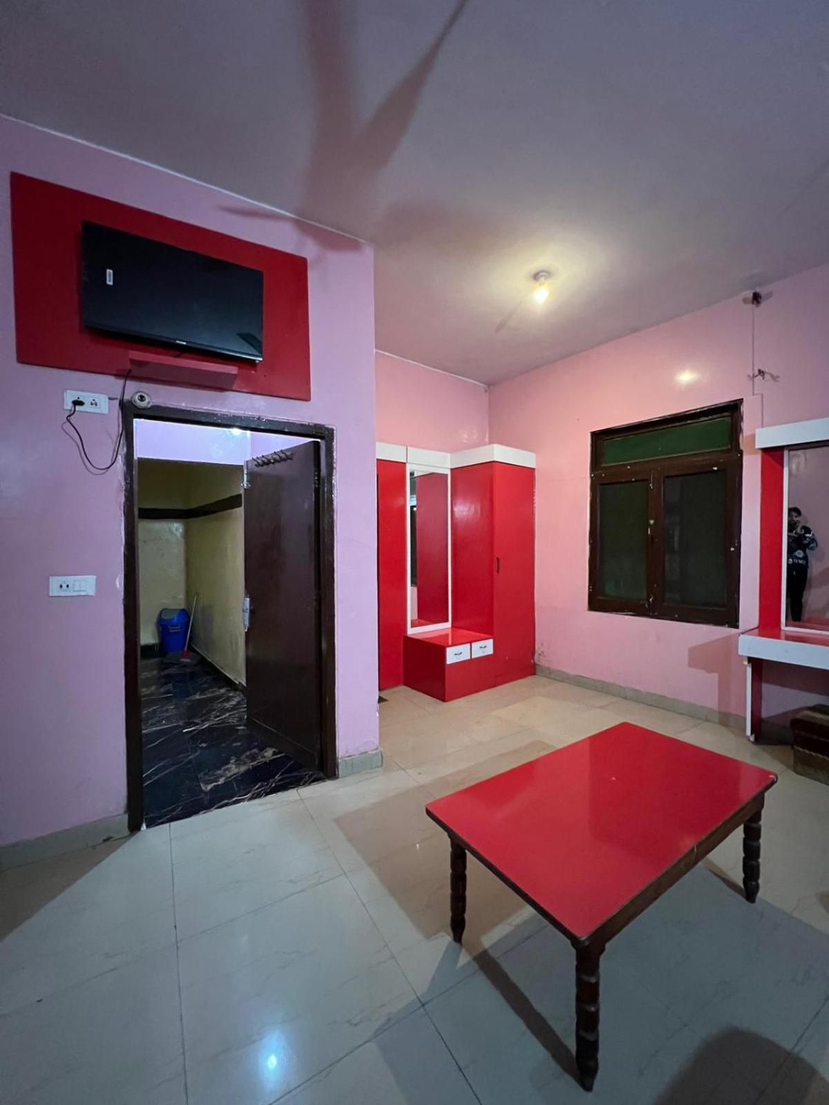 Hotel Skylark Amritsar Buitenkant foto