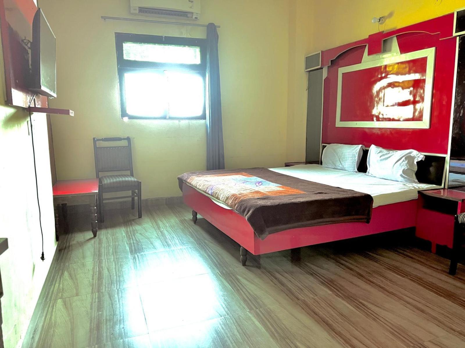 Hotel Skylark Amritsar Buitenkant foto