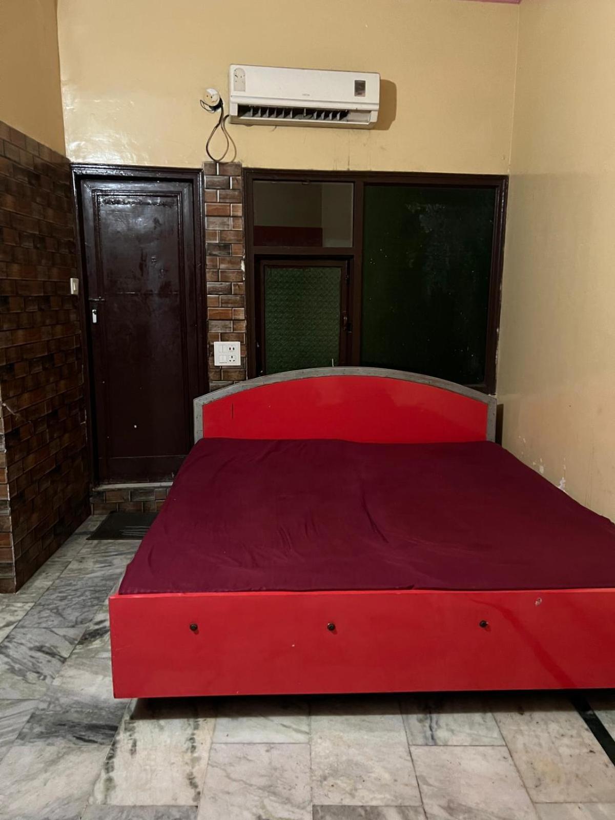 Hotel Skylark Amritsar Buitenkant foto