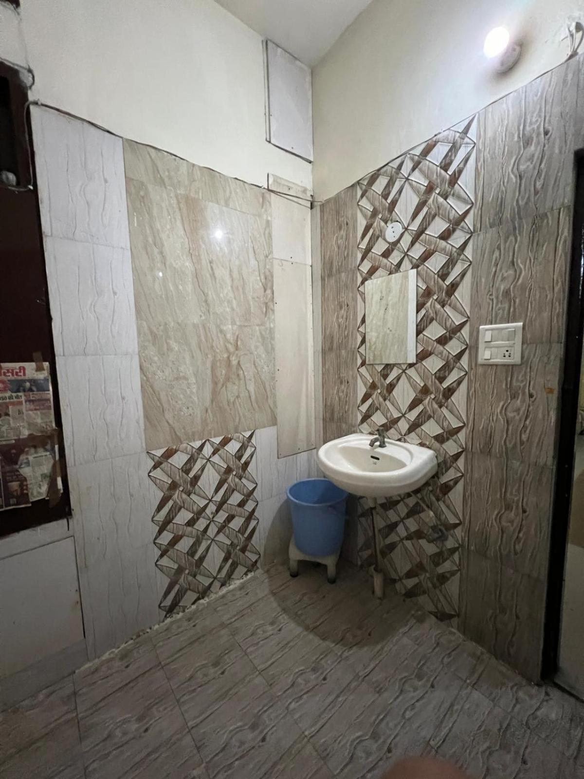 Hotel Skylark Amritsar Buitenkant foto